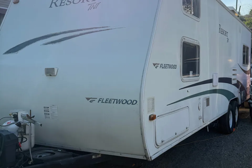 trent's Fleetwood Resort tnt Hybrid