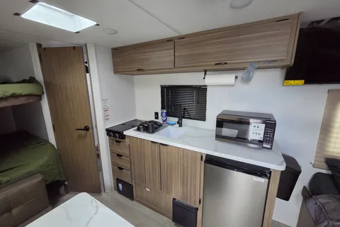 Cute and Effortless RV (Delivery Only) *GRAND OPENING SPECIAL*