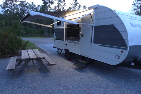Cute and Effortless RV (Delivery Only) *GRAND OPENING SPECIAL*