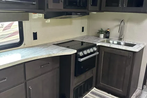 Brand New 2023 Grand Design Unit 2