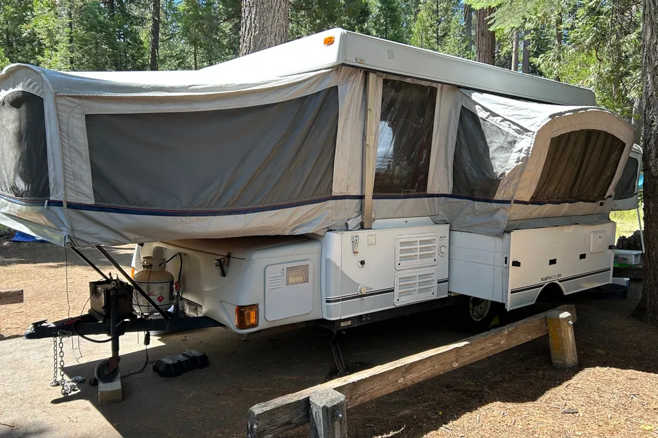 Spacious Coleman Utah w/ Slide-Out Dinette & 2 KING Beds