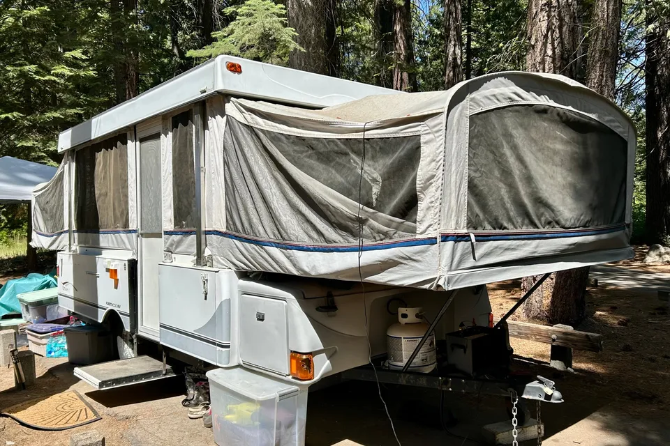 Spacious Coleman Utah w/ Slide-Out Dinette & 2 KING Beds