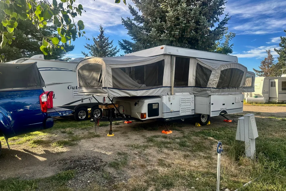 Spacious Coleman Utah w/ Slide-Out Dinette & 2 KING Beds