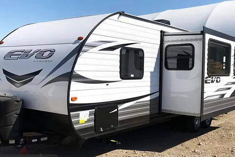 Leon's Forest River Evo Travel Trailer