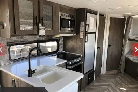 Leon's Forest River Evo Travel Trailer