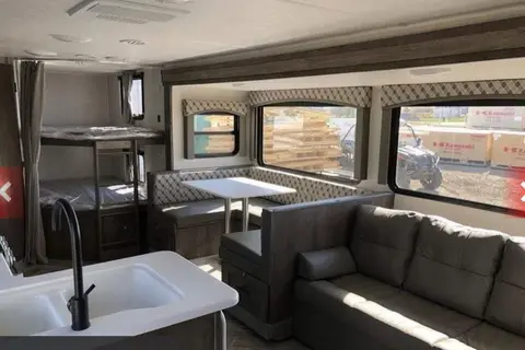 Leon's Forest River Evo Travel Trailer