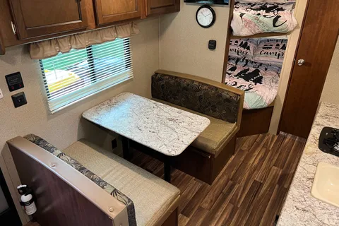 Ron and Joanne’s Keystone Hideout Single Axle 185LHS Travel Trailer