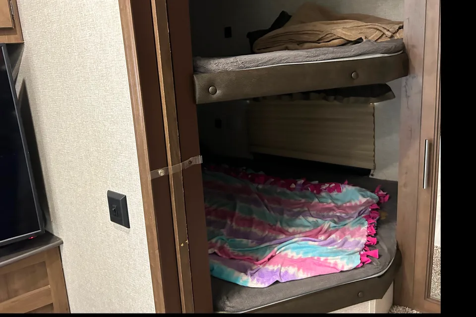 Justin's Keystone Fifth Wheel bunkhouse