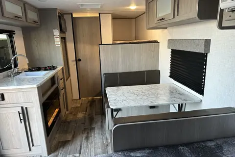 Kenny's Camper 2 Go