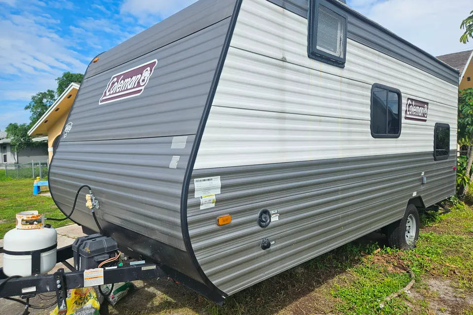 Kenny's Camper 2 Go