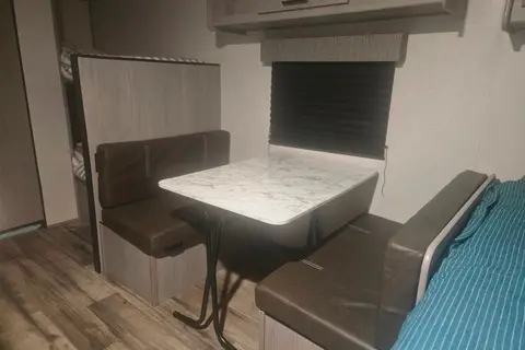 Kenny's Camper 2 Go