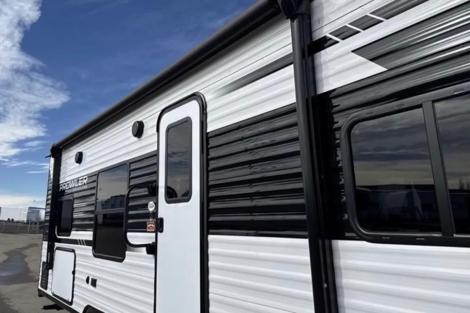 Ryan's Heartland Prowler 2600BH Travel Trailer