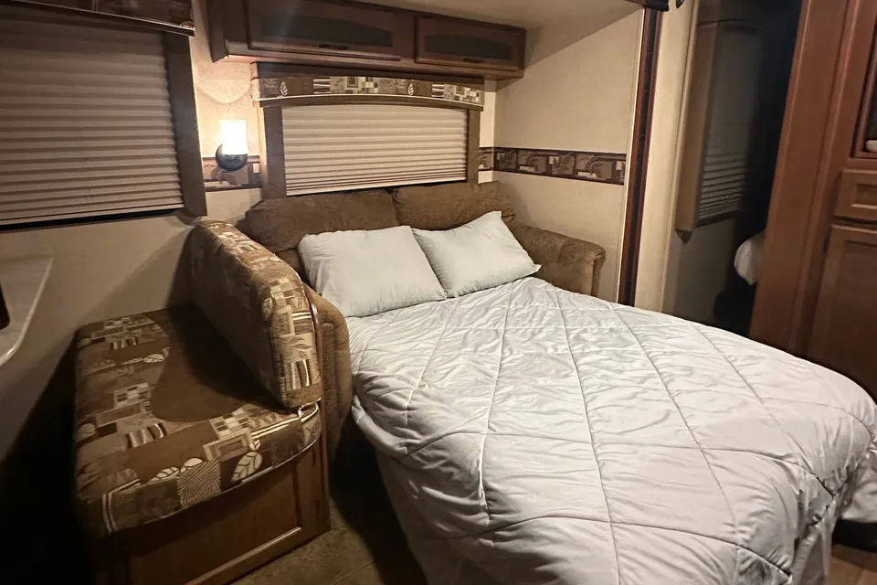Spacious Tahoe Bunkhouse *Festival Friendly