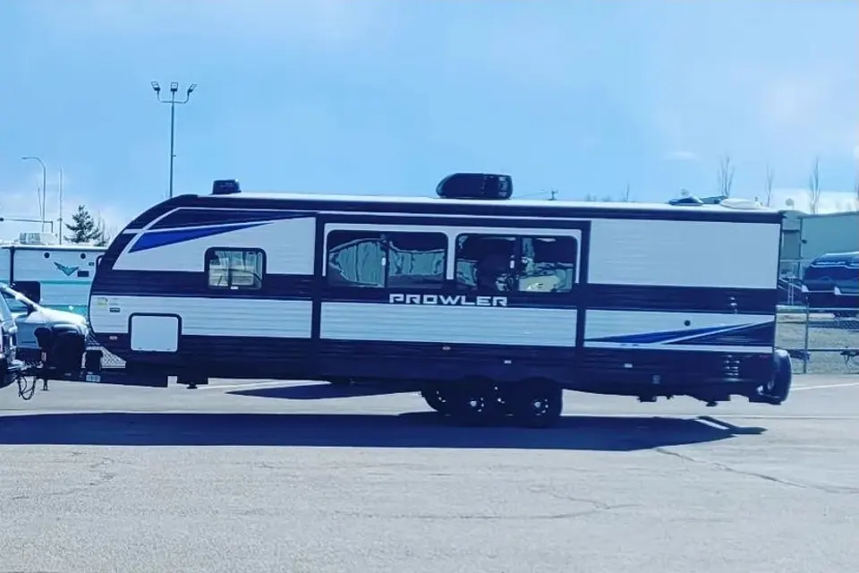 Rebecca's Heartland Prowler BR271 Travel Trailer