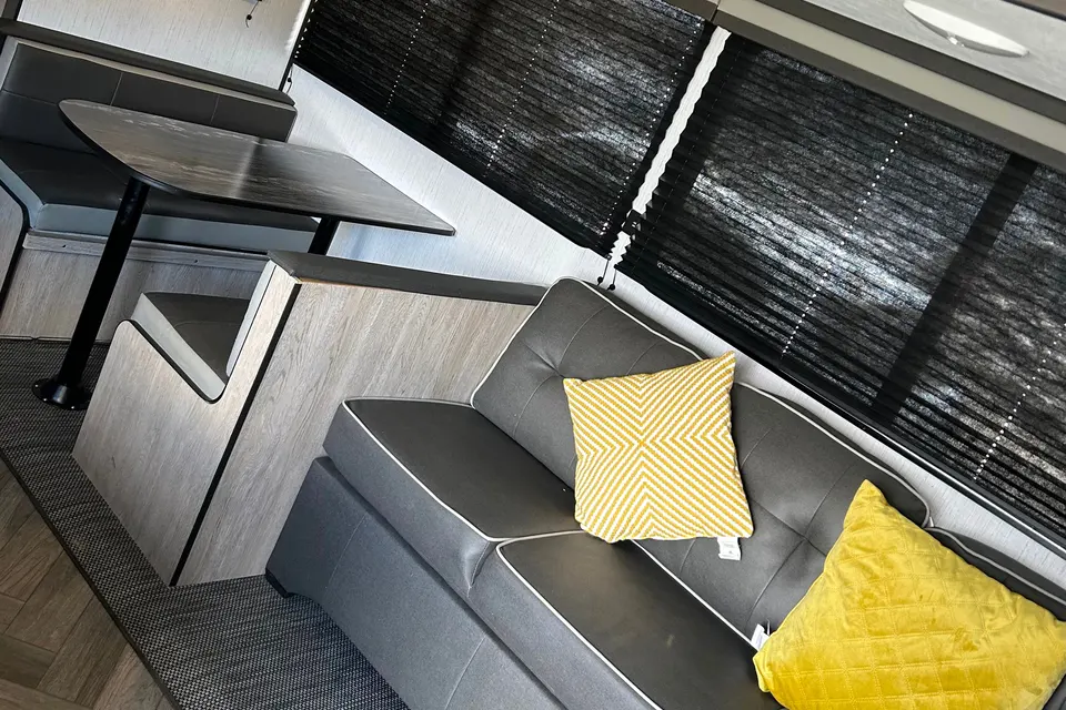 Rebecca's Heartland Prowler BR271 Travel Trailer