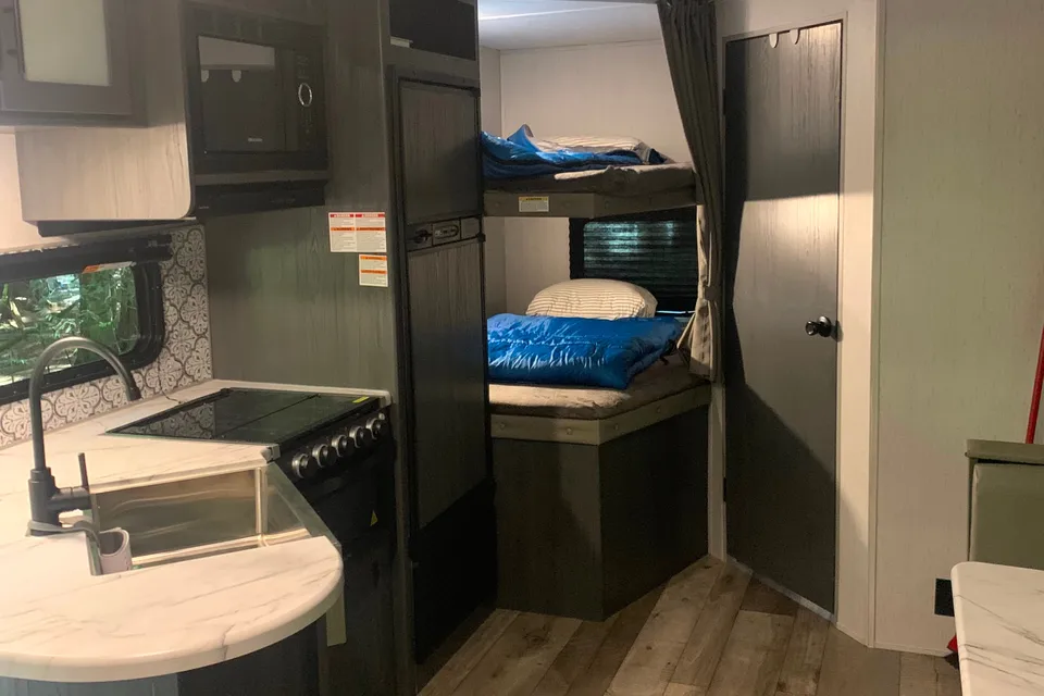 Family Travel Trailer- Dutchmen Aspen 