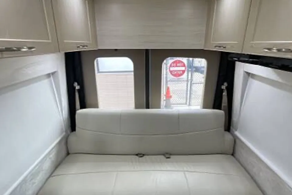 Natasha's Pleasure-Way Plateau XL Class B