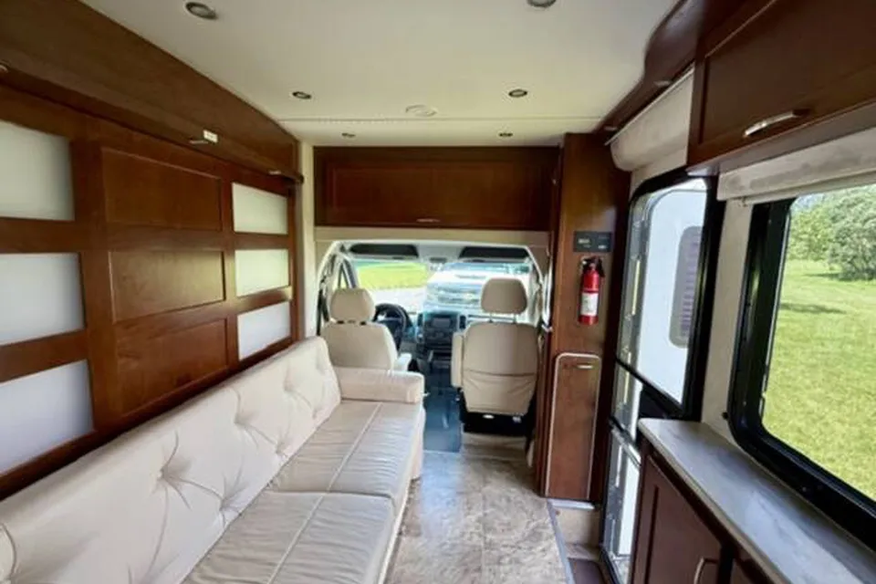 Natasha's Pleasure-Way Plateau XL Class B