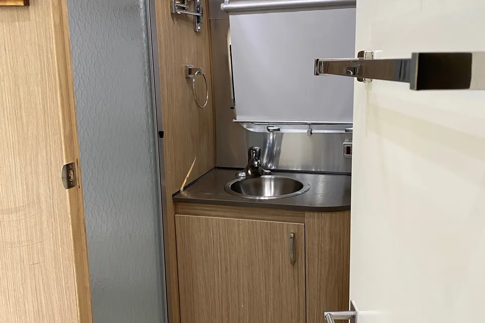 Justin's Airstream Flying Cloud Travel Trailer