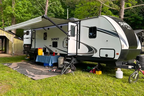 King Camper for Kids & Furry Friends