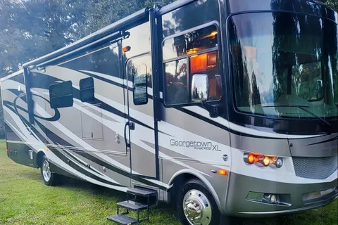 Michael's Forest River Georgetown 377XL  Class A