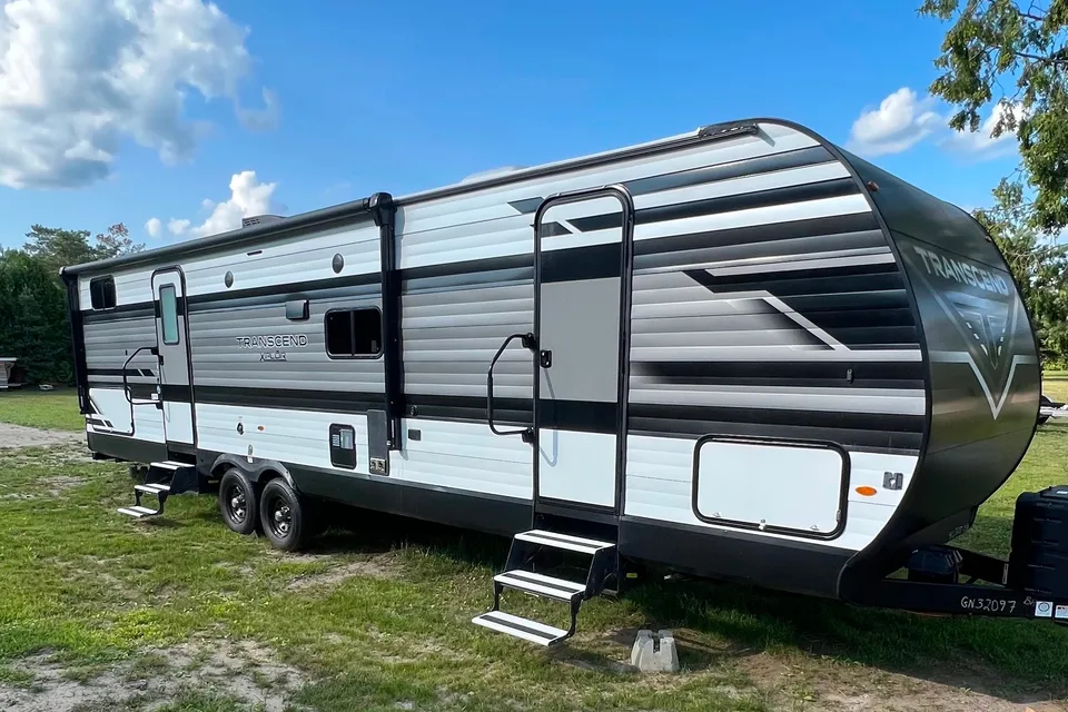 Brandon’s 2022 Grand Design Transcend Xplor 321BH