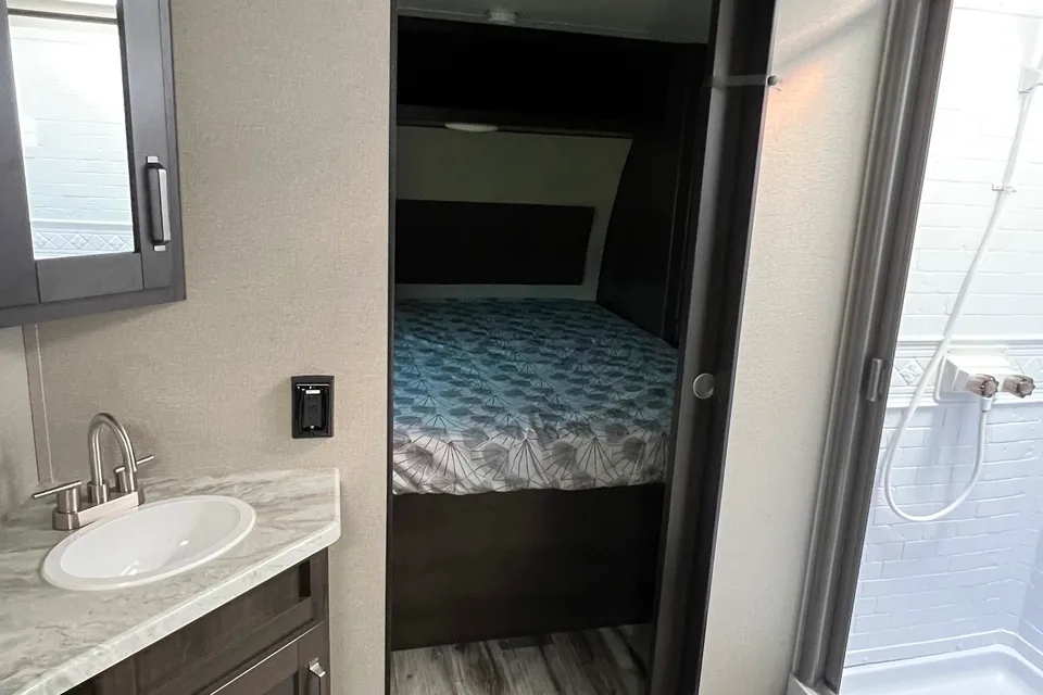 Brandon’s 2022 Grand Design Transcend Xplor 321BH