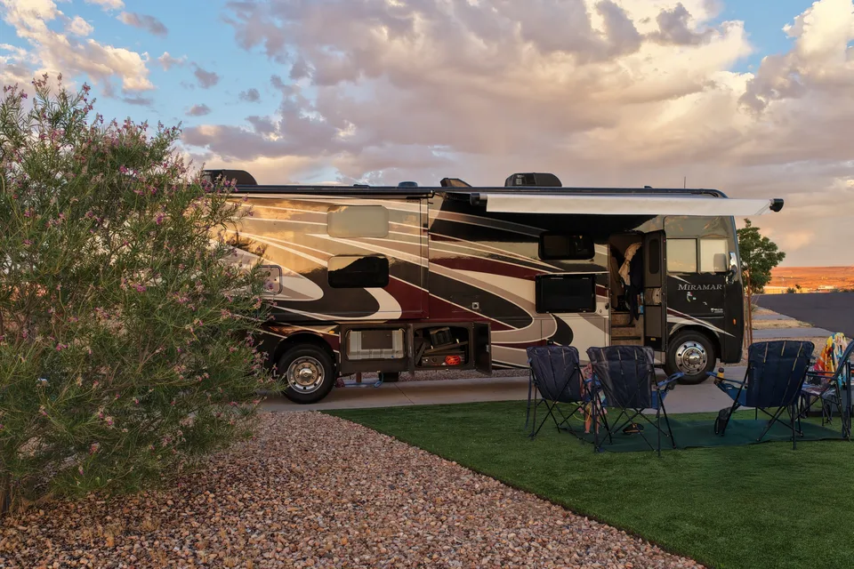 Thor Miramar 37.1 | Sleeps 9 | Family Adventure