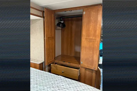 ❤️ Coachmen Leprechaun  Class C ❤️