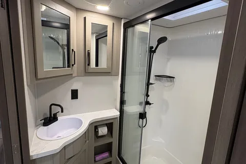 David's Grand Design 41G Momentum Fifth Wheel