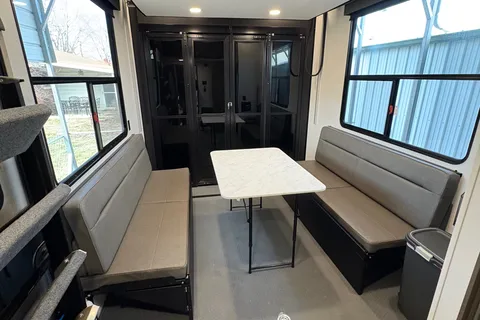 David's Grand Design 41G Momentum Fifth Wheel