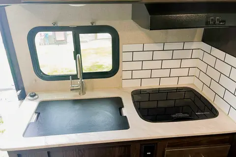 A & K - Dutchmen Kodiak Cub 175bh Travel Trailer