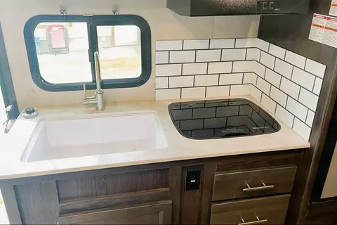 A & K - Dutchmen Kodiak Cub 175bh Travel Trailer