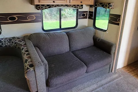 Michael 's Layton 264B Skycat Travel Trailer