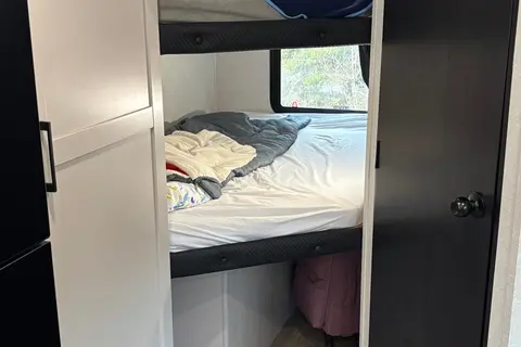 Jay Jay Prêt-à-Camper | Roulotte familiale livrée au camping