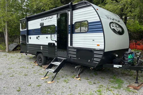 Wolf Pup limited Travel Trailer 24 ft