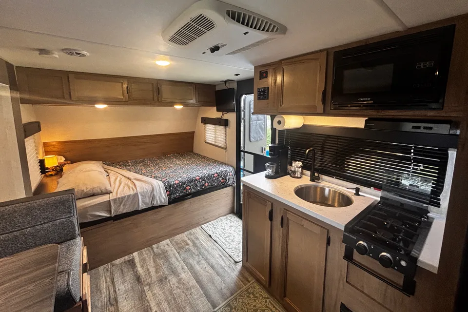 Wolf Pup limited Travel Trailer 24 ft
