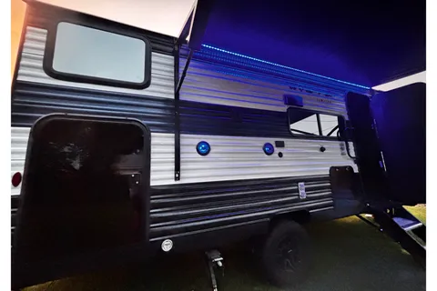 Wolf Pup limited Travel Trailer 24 ft