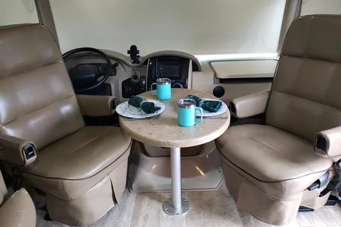 Luxury Class A Thor Challenger 37TB Bunkhouse - DELIVERY & SETUP by OWNER ONLY