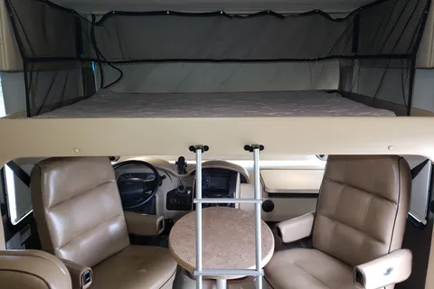 Luxury Class A Thor Challenger 37TB Bunkhouse - DELIVERY & SETUP by OWNER ONLY