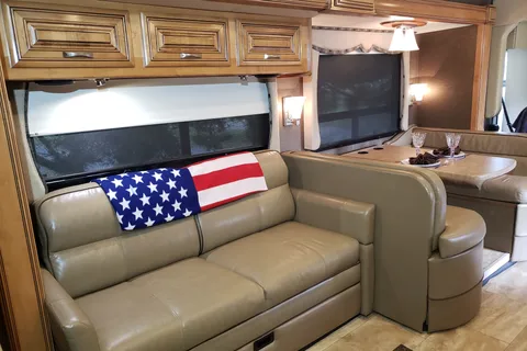 Luxury Class A Thor Challenger 37TB Bunkhouse - DELIVERY & SETUP by OWNER ONLY