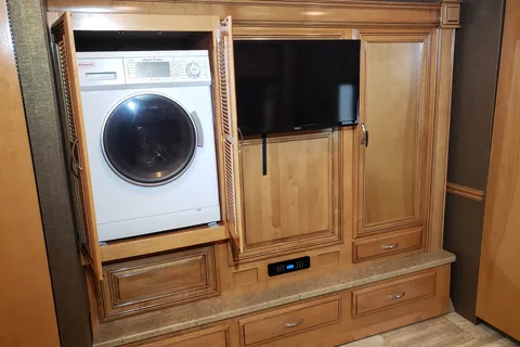Luxury Class A Thor Challenger 37TB Bunkhouse - DELIVERY & SETUP by OWNER ONLY