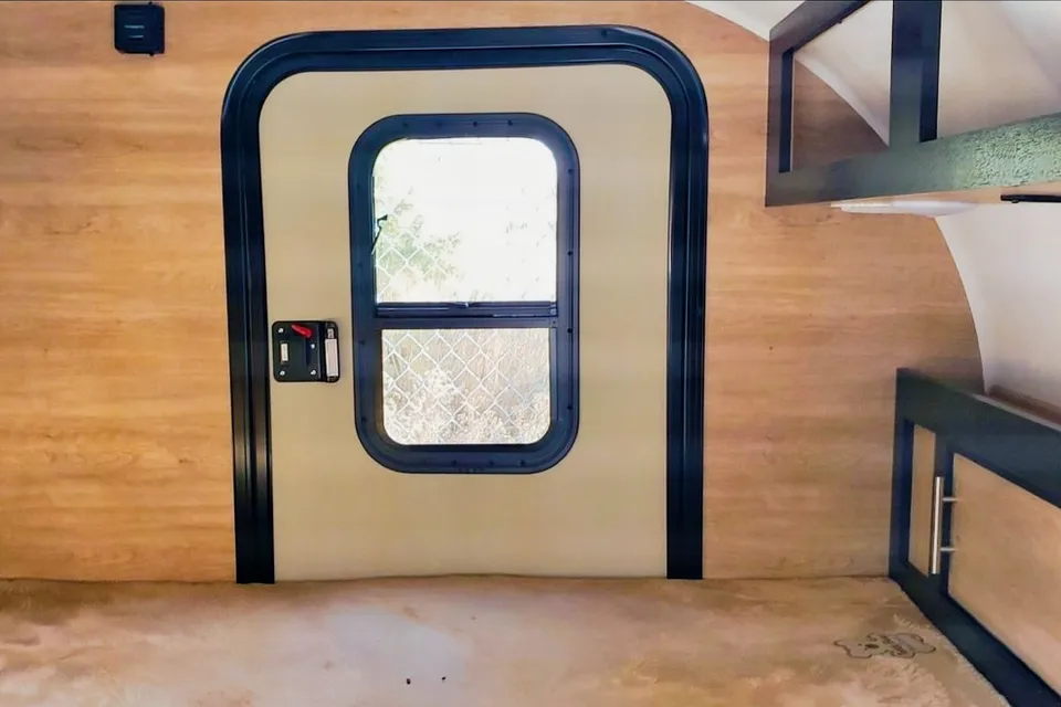Braxton Creek 10HD Teardrop Trailer