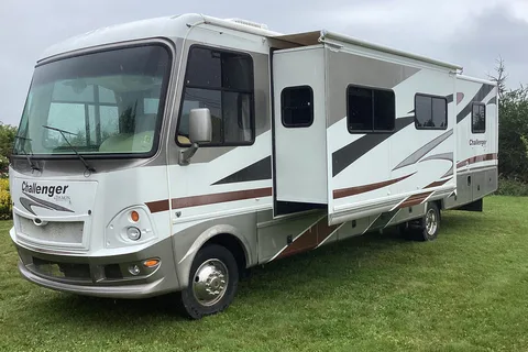 Chris's Damon Challenger Class A
