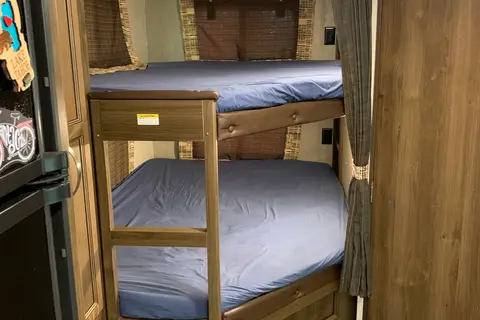 Keystone Bullet 277BHS Bunkhouse (half-ton towable) Delivery Available
