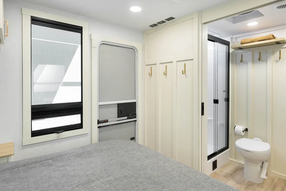 Luxury Brinkley Bunkhouse Basecamp | Delivered & Setup in San Diego