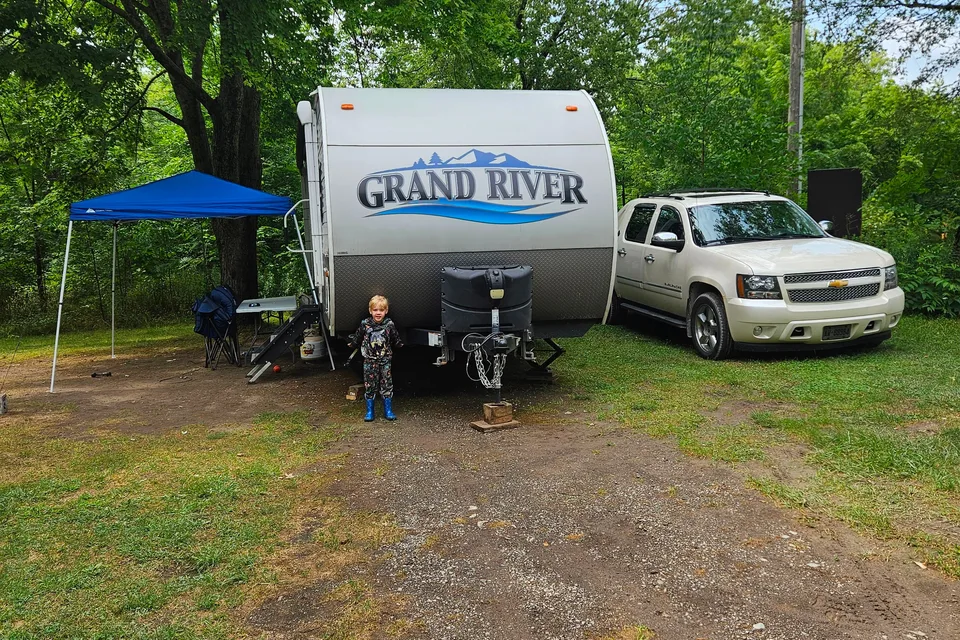 Brandon's Grand River 269BHS Comfortline Travel Trailer