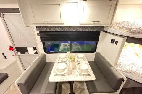 Forest Salem RV trailer Sleeps 7 Lightweight