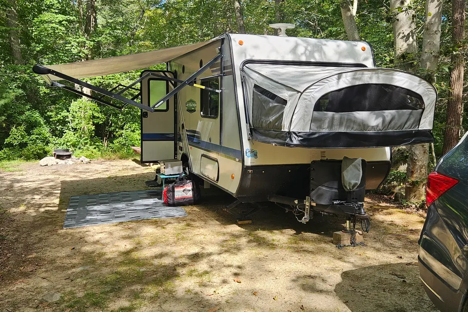 Jayco Hybrid for family adventures