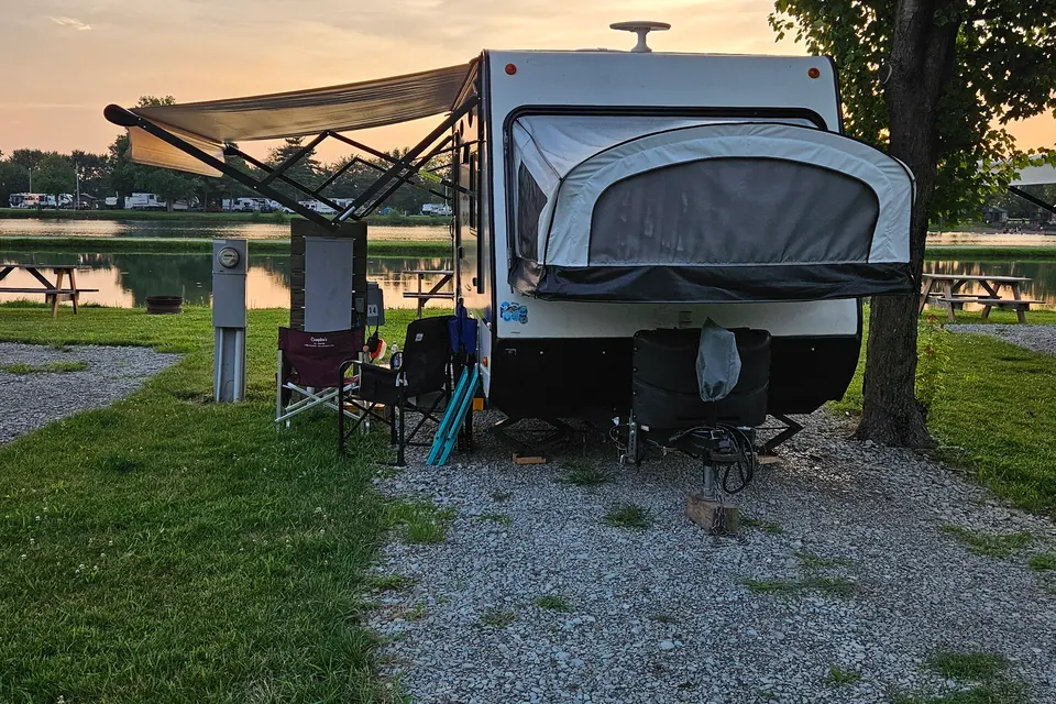 Jayco Hybrid for family adventures